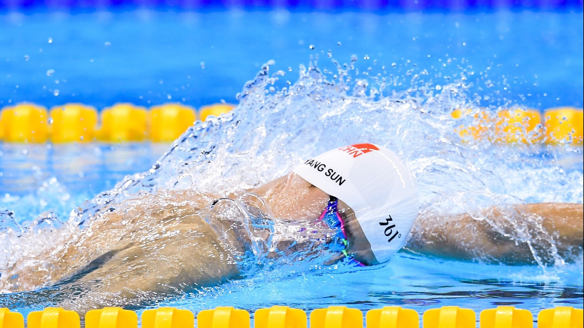 亚冠联赛中国足球迎战 球迷支持声浪不断，亚冠中国球队怎么回事